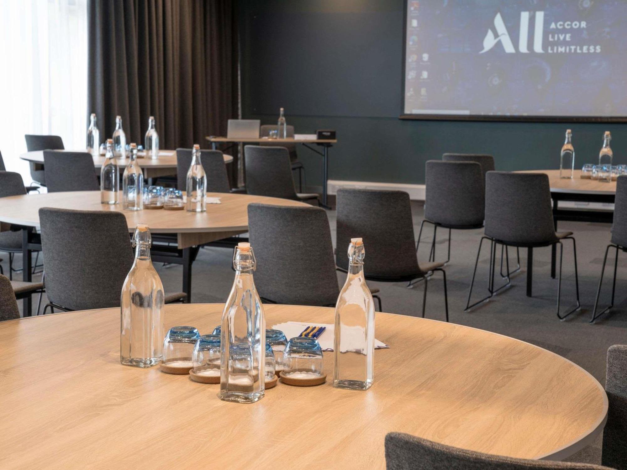 Novotel Edinburgh Park — Photos 3